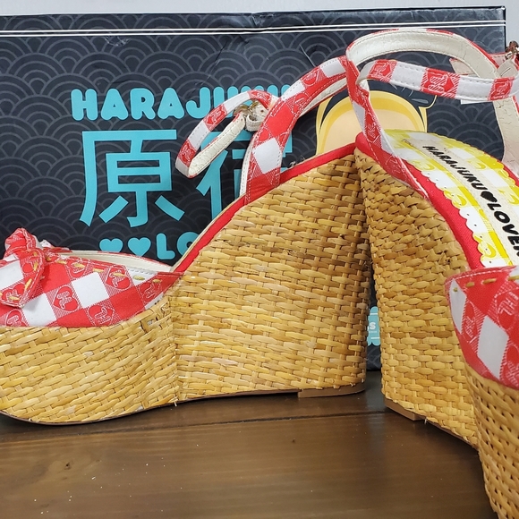 Harajuku Lovers Picnic Wedges - Picture 2 of 7